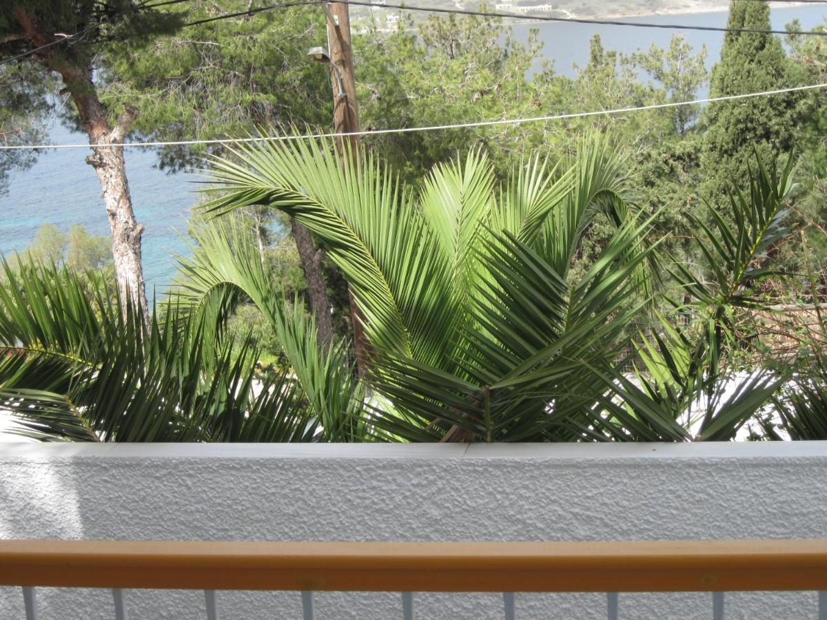 Tatsis Apartments Masouri Exterior foto